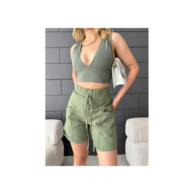 
                  BİKELİFE Kadın Beli Lastikli Yan Cepli Gabardin Kumaş Şort
                  