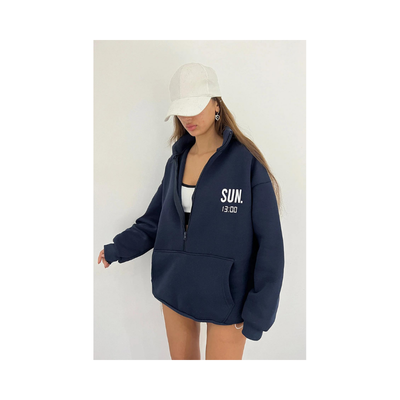 
       Sun Victoria Lacivert Unisex Dik Yaka Fermualı Oversize 3 Iplik İçi Şardonlu Baskılı Sweatshirt
          